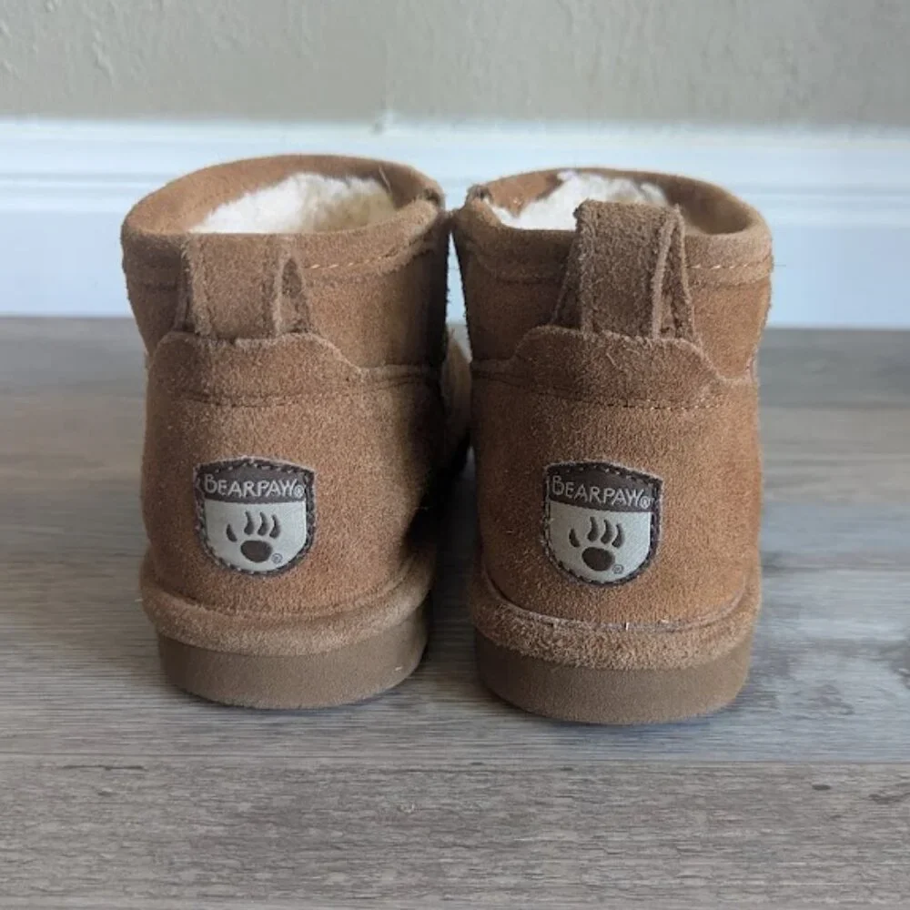 🐾 Bearpaw Shorty Snow Boots – Kids’ Size 13 Youth – Hickory